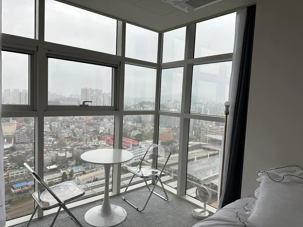 Unreal Seoul Seoul Station Apartment 0*,  South Korea