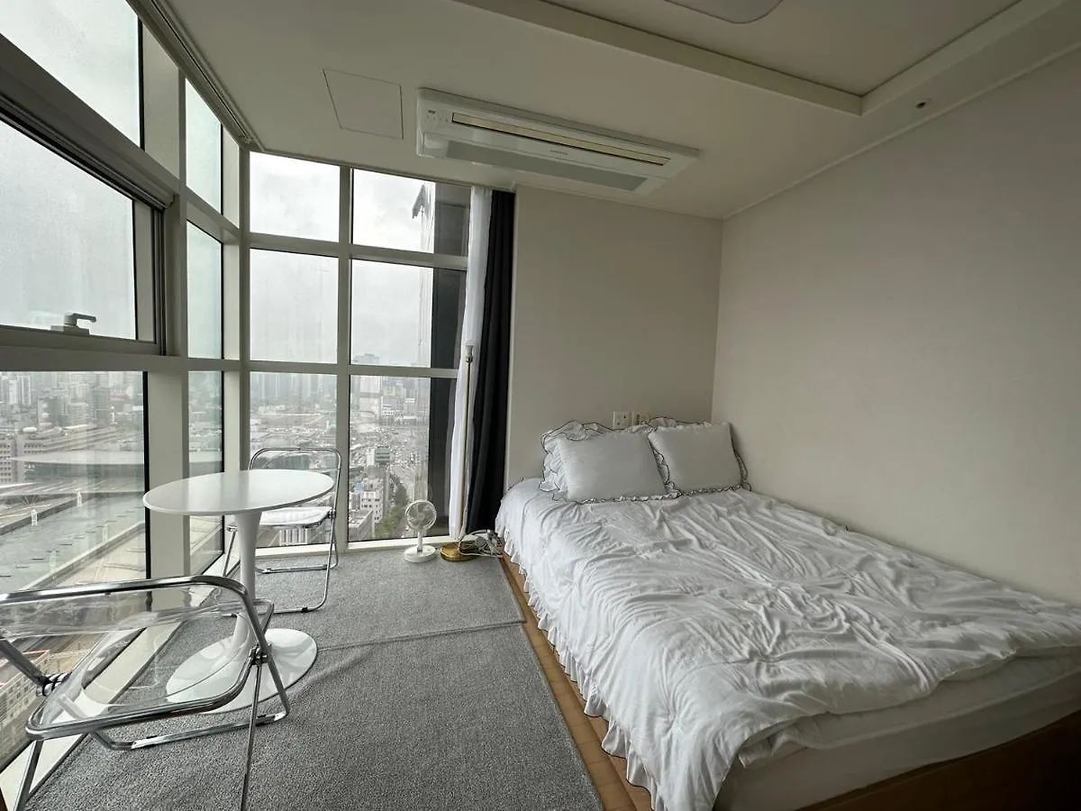 Apartment Ferienwohnung Unreal Seoul Seoul Station